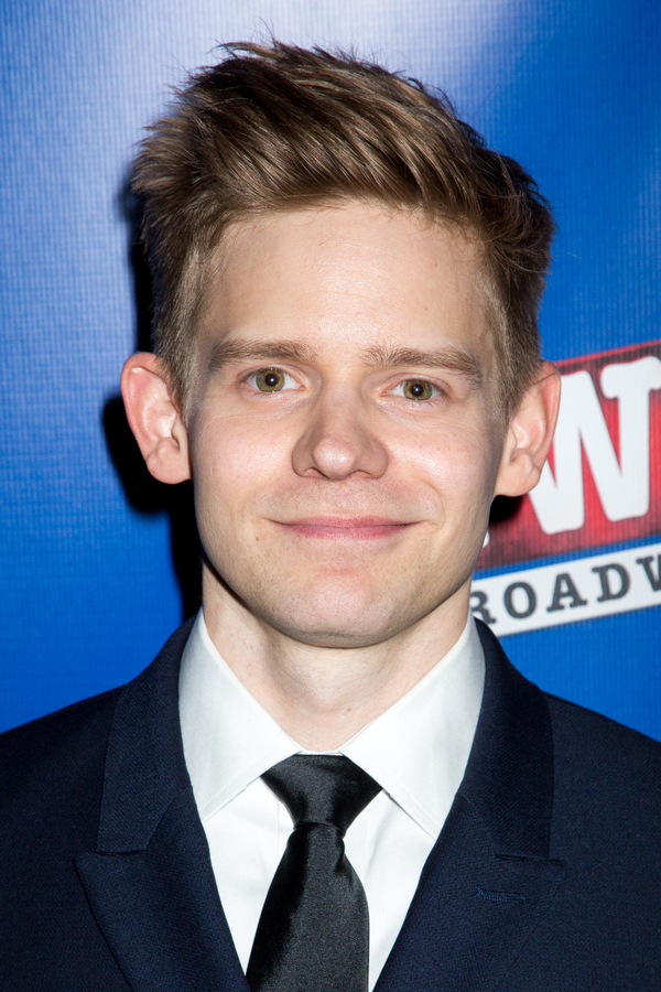 Photo Coverage: Extra! Extra! NEWSIES Casts Unite to Celebrate Film Premiere Image