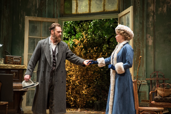 Photo Flash: First Look at Tim Hopper and More in UNCLE VANYA at the Goodman Image