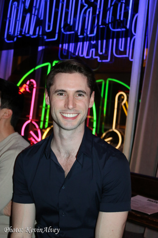 Photo Flash: SUNSET BOULEVARD's Michael Xavier Joins Frank DiLella at Birdland Image