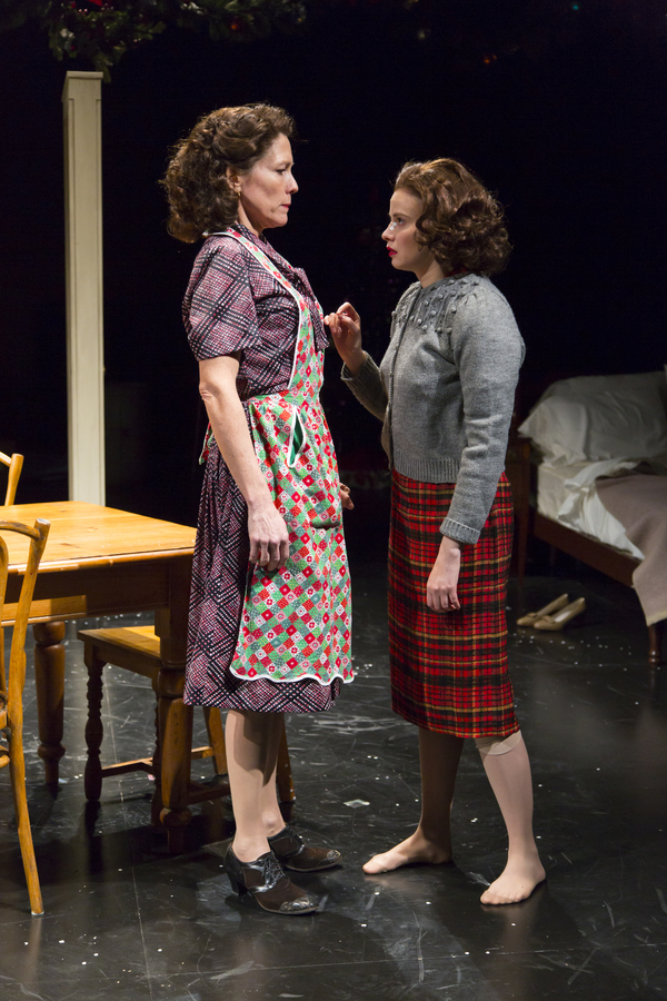 Photo Flash: First Look at NAPOLI, BROOKLYN World Premiere at Long Wharf Theatre Image