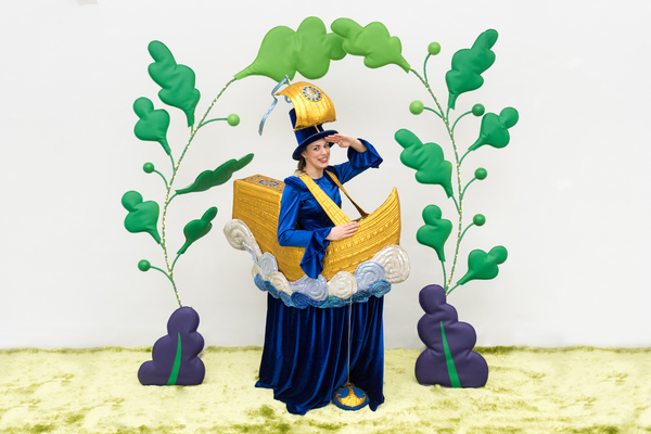 Photo Flash: Oily Cart Heads Stateside with IN A PICKLE Image