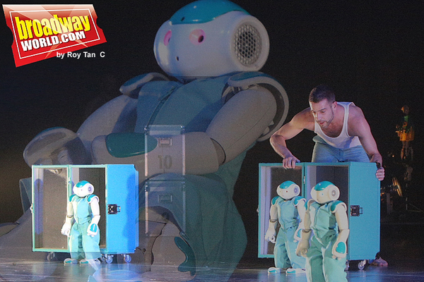 Photo Coverage: Barbican Theatre Presents the UK Premiere of Blanca Li Dance Company's ROBOT Image