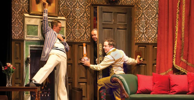 Review: THE PLAY THAT GOES WRONG at Comedy Theatre Image