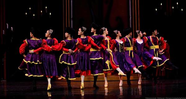 Photo Flash: Ballet Philippines' New Staging of SWAN LAKE, Now Thru 3/5 