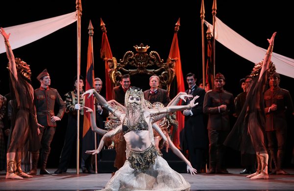 Photo Flash: Houston Ballet Performs the Beloved Retelling of CINDERELLA Image