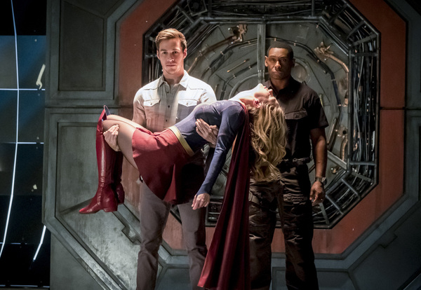 Photo Flash: First Look - Darren Criss, Jeremy Jordan & More in SUPERGIRL/FLASH Musical Crossover Image
