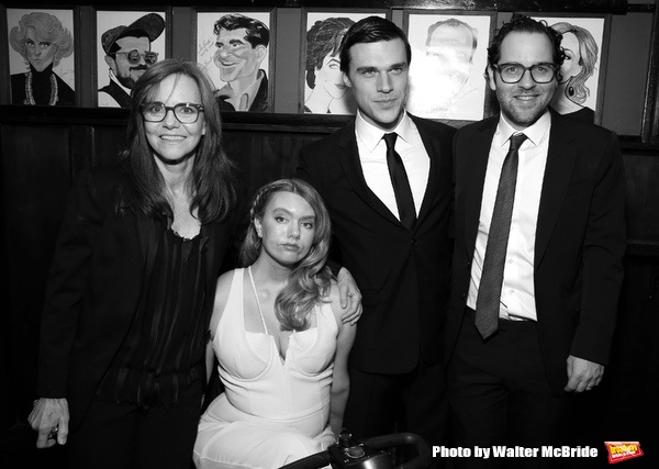 Sally Field, Madison Ferris, Finn Wittrock and Sam Gold  Photo