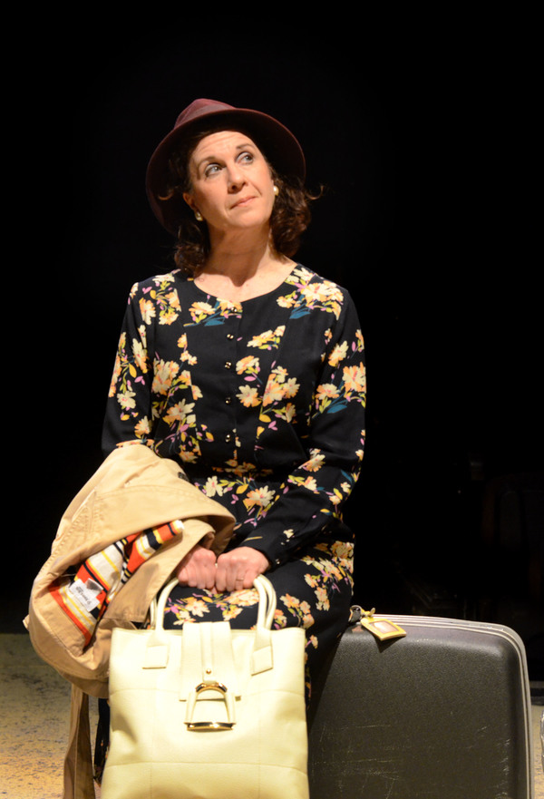 Photo Flash: 2nd Story Theatre Presents SHIRLEY VALENTINE Image