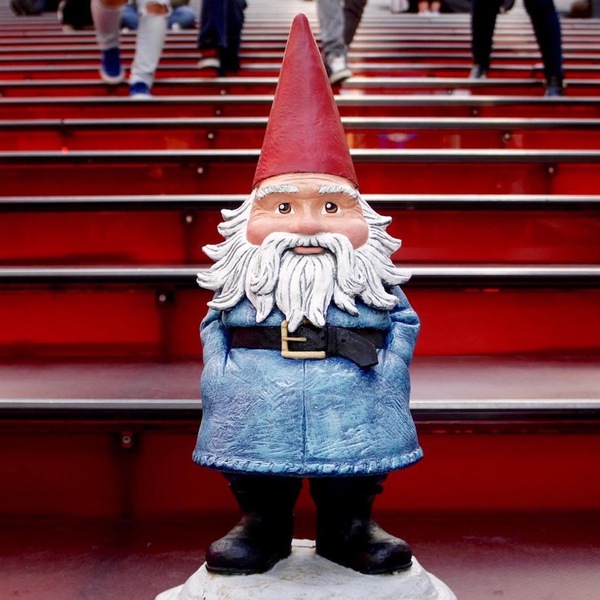 Photo Flash: Travelocity's Roaming Gnome Gets a Front Row Seat to AMELIE! Image