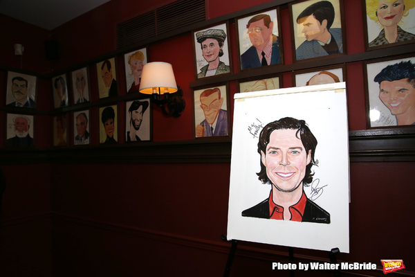 Photo Coverage: James Barbour Celebrates Sardi's Portrait Unveiling Image