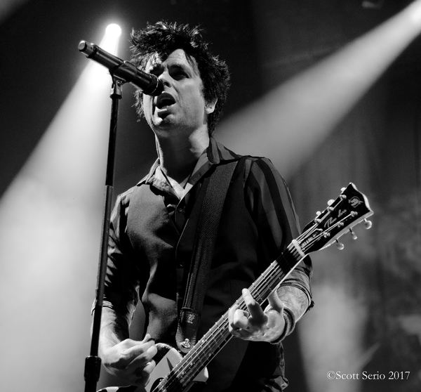 Photo Exclusive: GREEN DAY IN CONCERT at Verizon Center Image