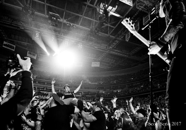 Photo Exclusive: GREEN DAY IN CONCERT at Verizon Center 