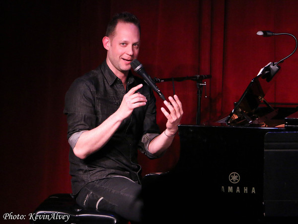 Photo Flash: Jeremy Schonfeld Hosts 'Songwriter Circle' at Birdland Image