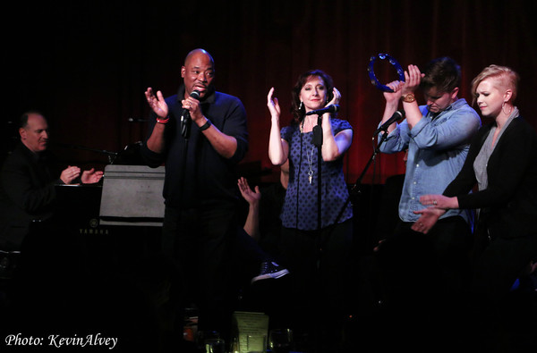 Photo Flash: Jeremy Schonfeld Hosts 'Songwriter Circle' at Birdland Image