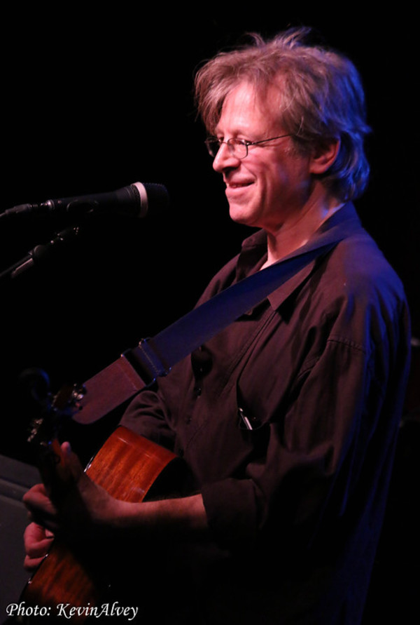 Photo Flash: Jeremy Schonfeld Hosts 'Songwriter Circle' at Birdland Image