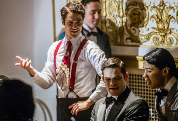 Photo Flash: Darren Criss, Jeremy Jordan & More in FLASH/SUPERGIRL Musical Episode Image