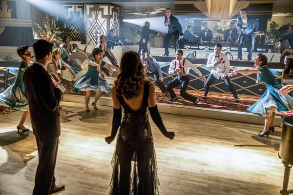 Photo Flash: Darren Criss, Jeremy Jordan & More in FLASH/SUPERGIRL Musical Episode Image