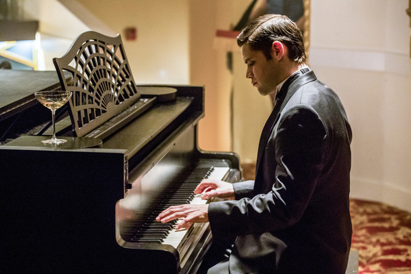 Photo Flash: Darren Criss, Jeremy Jordan & More in FLASH/SUPERGIRL Musical Episode Image