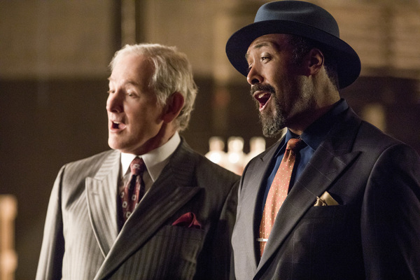 Photo Flash: Darren Criss, Jeremy Jordan & More in FLASH/SUPERGIRL Musical Episode Image