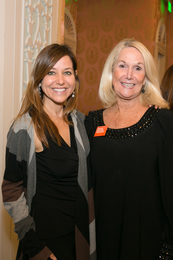 Photo Flash: CULTURE & COCKTAILS at The Colony Welcomes 100 Guests for Talk by Jewelry Designer Coomi Image