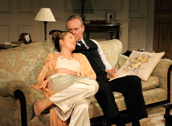 Photo Flash: First Look at LOVE IN IDLENESS at Menier Chocolate Factory Image