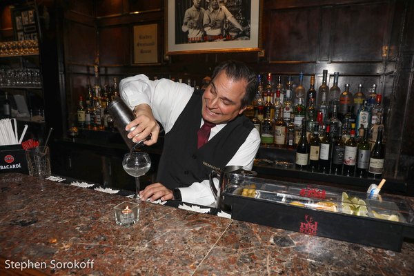 Photo Coverage: Jamie deRoy & (Friar) Friends Swing Into Spring at Friars Club Image