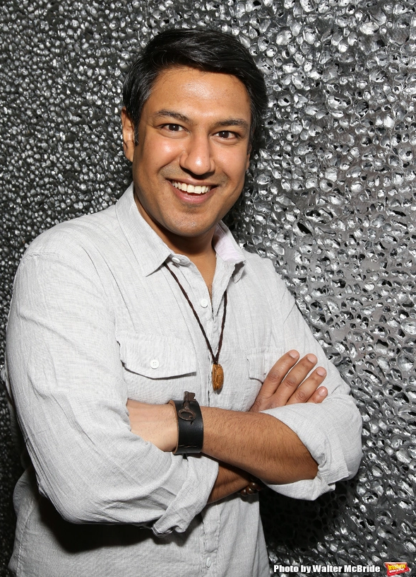 BWW Interview - Debut of the Month - GROUNDHOG DAY's Vishal Vaidya Image