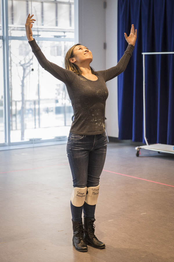 Photo Flash: Inside Rehearsal for KING OF THE YEES at Goodman Theatre Image