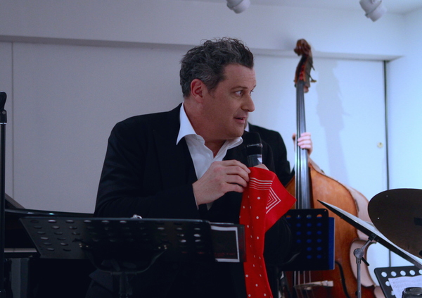 Photo Flash: Isaac Mizrahi and the Ben Waltzer Quartet Perform for 'Works & Process' at the Guggenheim Image