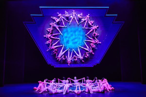 Photo Flash: Shuffle Off with Brand-New Shots of 42ND STREET in London Image