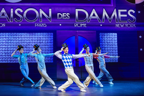 Photo Flash: Shuffle Off with Brand-New Shots of 42ND STREET in London Image