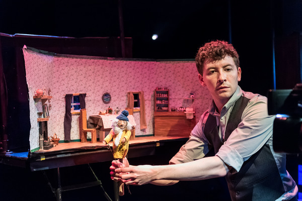 Photo Flash: Puppetry of THE MISSING LIGHT Enchants Image