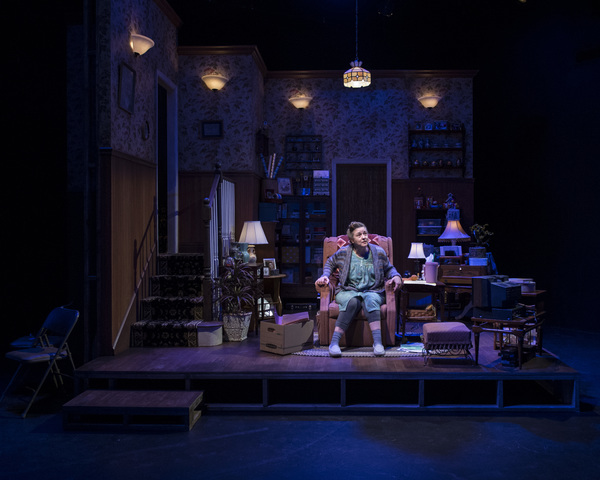 Photo Flash: First Look at Lisa Kron's WELL at 1st Stage Image