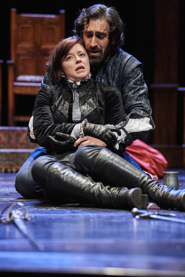 Photo Flash: Hanna Theatre Playhouse Square presents HAMLET Image
