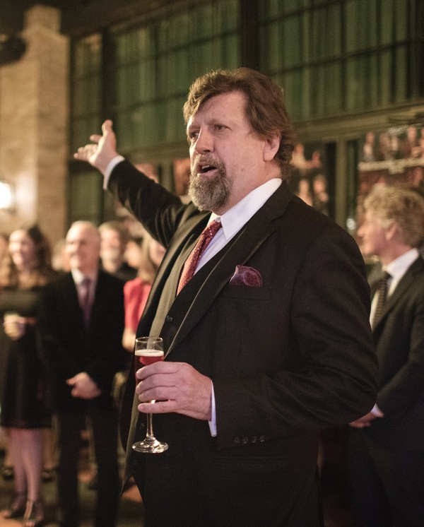 Oskar Eustis Photo