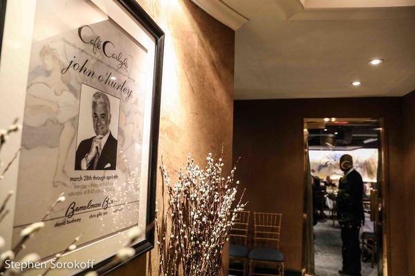 Photo Coverage: John O'Hurley Plays Cafe Carlyle 