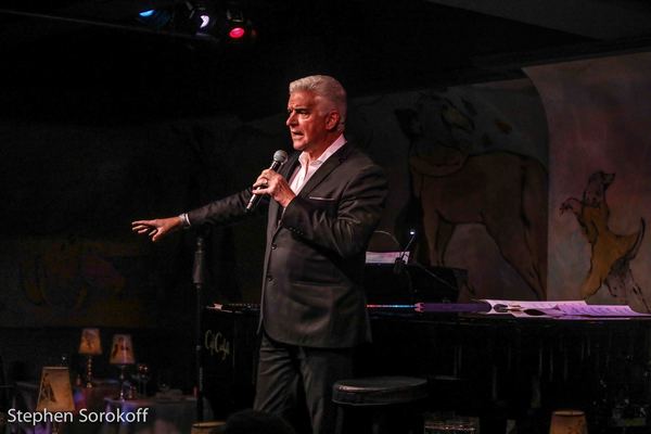 Photo Coverage: John O'Hurley Plays Cafe Carlyle Image
