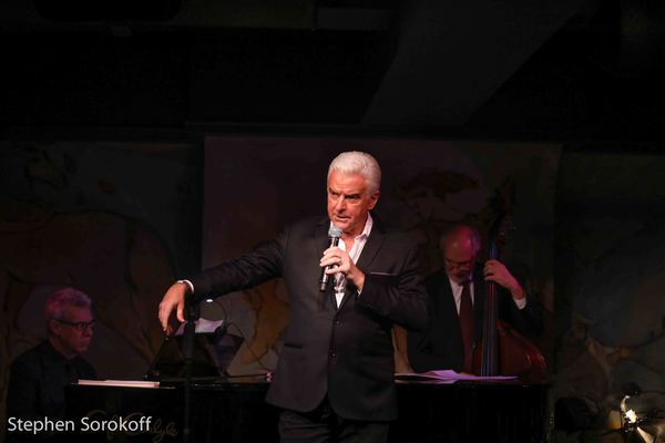 Photo Coverage: John O'Hurley Plays Cafe Carlyle 