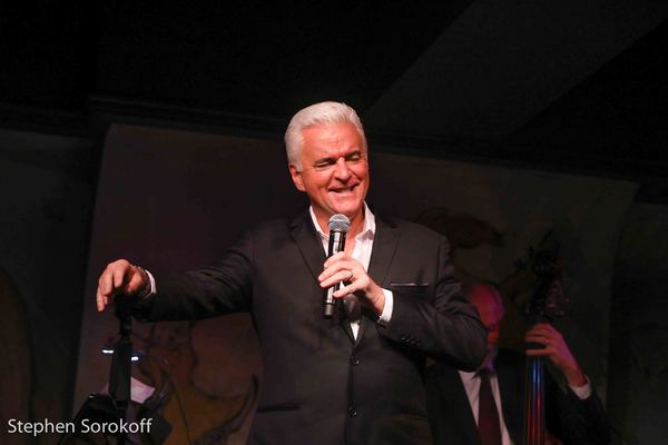 Photo Coverage: John O'Hurley Plays Cafe Carlyle 