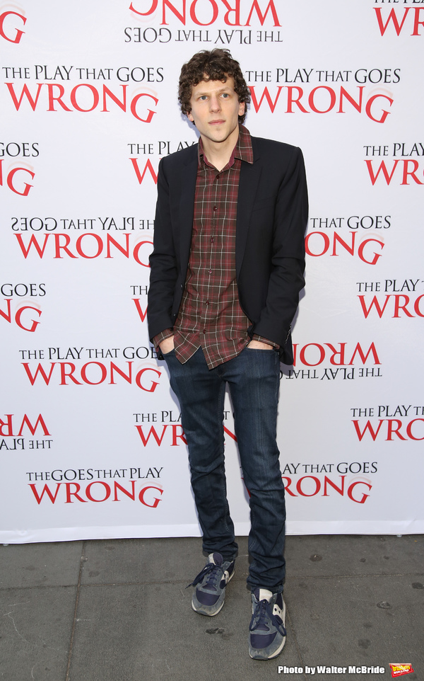 Photo Coverage: On the Opening Night Red Carpet for THE PLAY THAT GOES WRONG! Image