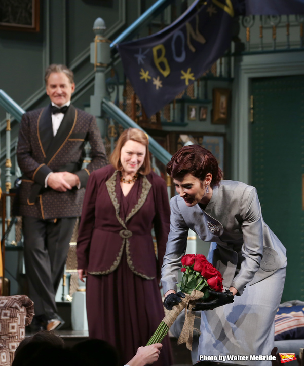 Photo Coverage: Kevin Kline and the Cast of PRESENT LAUGHTER Take Opening Night Bows! Image