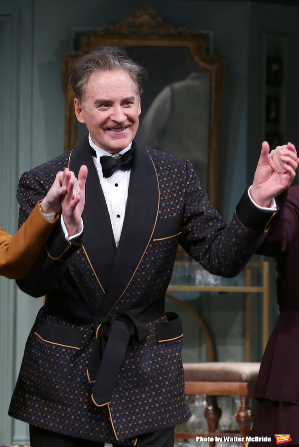 Photo Coverage: Kevin Kline and the Cast of PRESENT LAUGHTER Take Opening Night Bows! Image