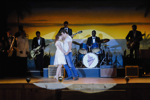 Photo Flash: First Look at the Cast of ABC's DIRTY DANCING Having the Time of Their Lives Image