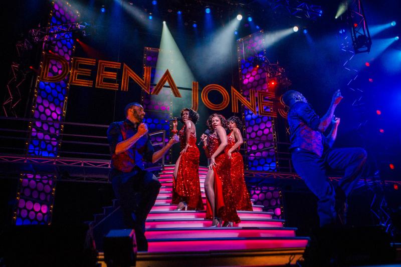 Review: DREAMGIRLS Sparkles and Shines at TUTS Image