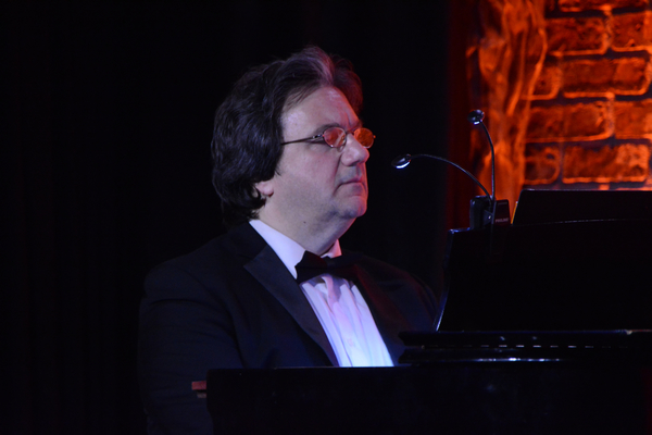 Photo Coverage: Sidney J. Burgoyne Performs at The Iridium Image