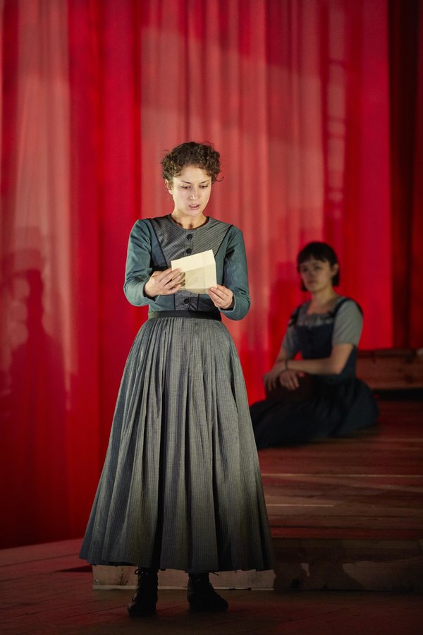 Photo Flash: First Look at New Stage Adaptation of JANE EYRE on Tour Image