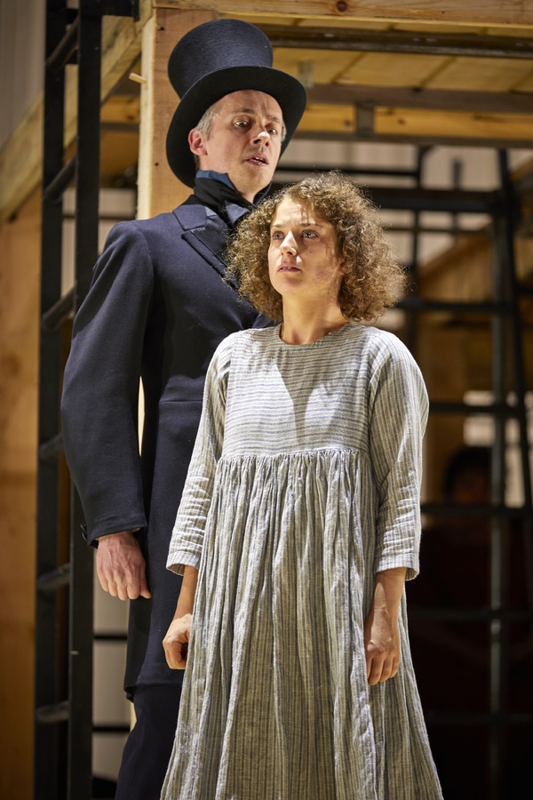 Photo Flash: First Look at New Stage Adaptation of JANE EYRE on Tour Image