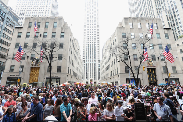 Photo Flash: AVENUE Q, CHICAGO, WAITRESS, and More Perform at Saks Fifth Avenue Spring Fete Celebration for BC/EFA Image