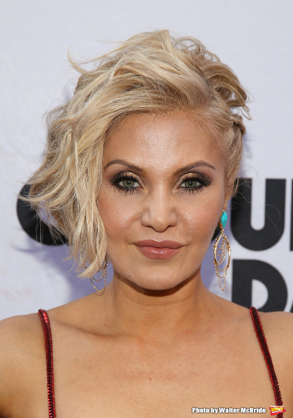 Photo Coverage: On the Opening Night Red Carpet for GROUNDHOG DAY! Image