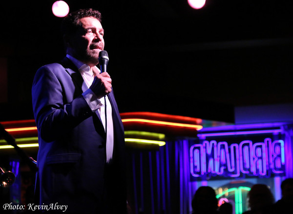 Photo Flash: Clint Holmes Celebrates RENDEZVOUS Album at Birdland Image